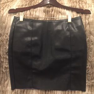 H & M Black leather skirt